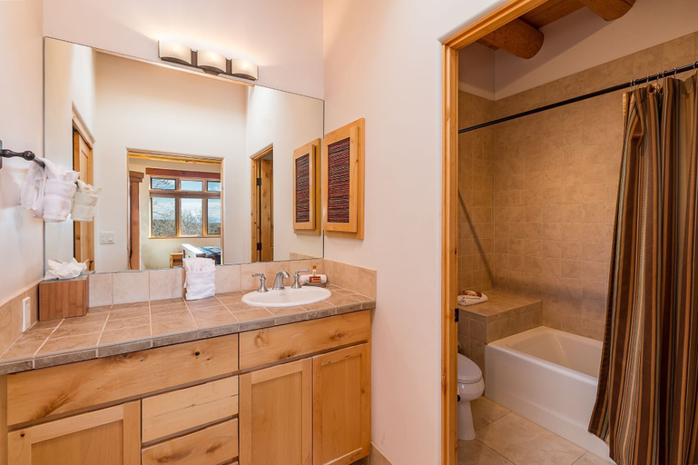 Bathroom 3, Bishop's Villa K by Kokopelli Property Management, Santa Fe