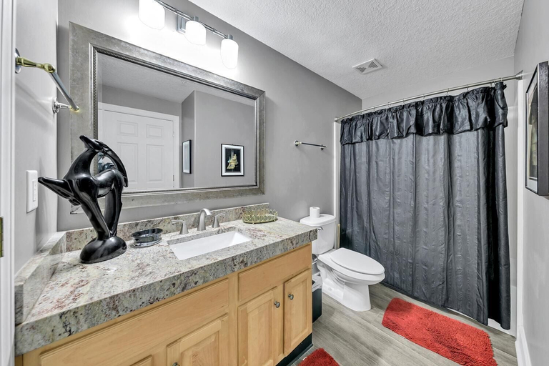 Bathroom 3, Ocean Reef 704, Bay