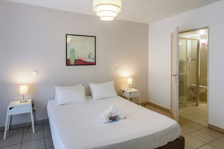 Bedroom 4, ResidHotel Toulouse Centre, Haute-Garonne