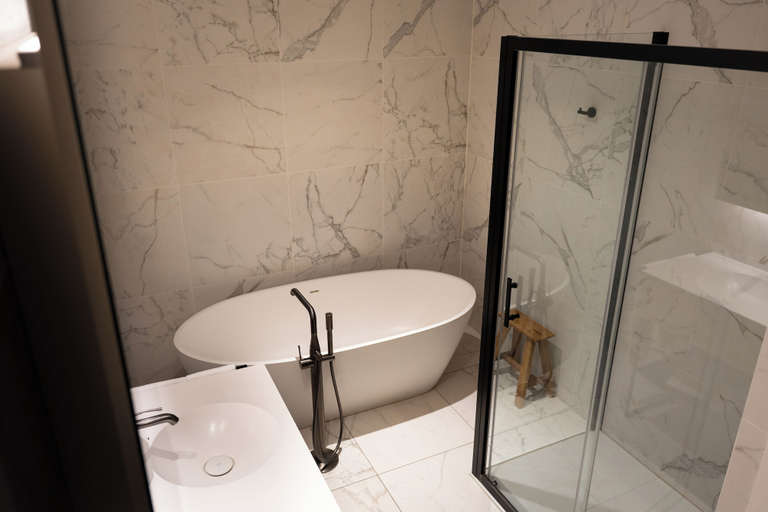Bathroom 5, Corsendonk Turnova, Antwerpen
