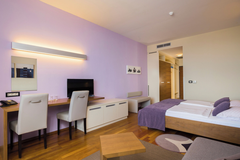 Bedroom 4, Bretanide Sport & Wellness Resort, Bol