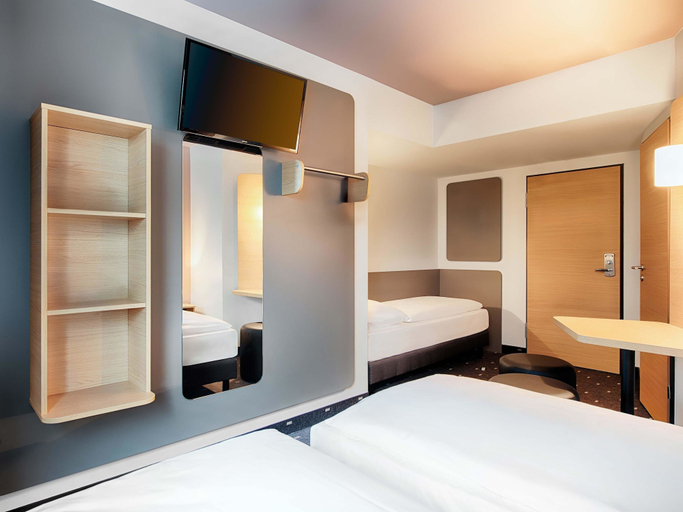 Bedroom 2, B&B Hotel München-Airport, Freising