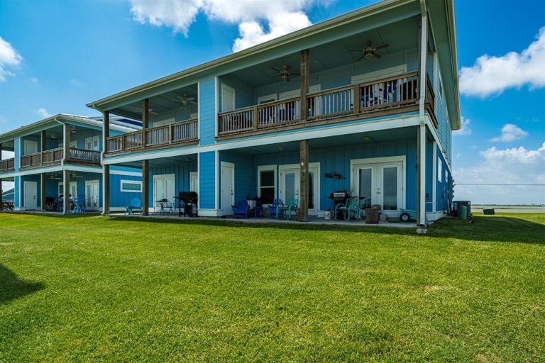 Exterior & Views 2, Copano Delight by Miss Kitty’s, Aransas
