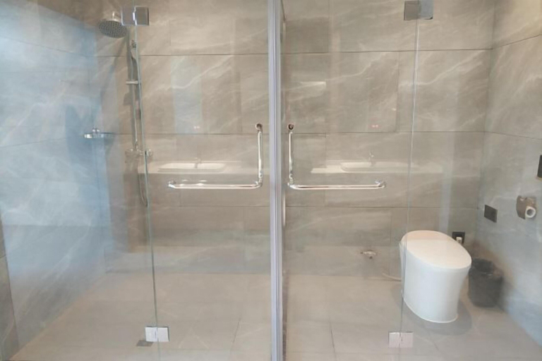 Bathroom 3, Yingbin Hotel, Handan