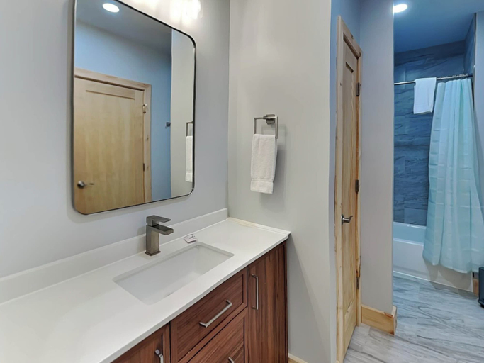 Bathroom 3, Majestic Manor by Taylor Made Deep Creek, Garrett