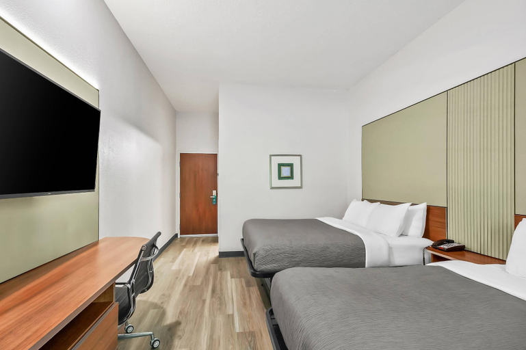 Bedroom 4, Quality Inn & Suites, Washington