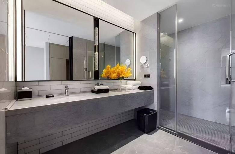 Bathroom 3, UrCove by Hyatt Dongguan Fenggang, Dongguan