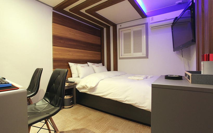 Bedroom 2, Bucheon (Wonjong-dong) A Hotel, Gangseo