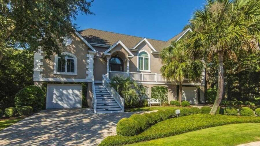 Exterior & Views 2, 28 Beachwood West by Avantstay Close to Beach, Multiple Decks & Private Pool!, Charleston