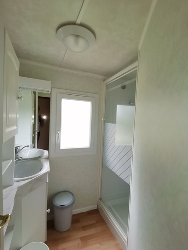 Bathroom 4, Camping Au Clos de Beaulieu, Indre-et-Loire