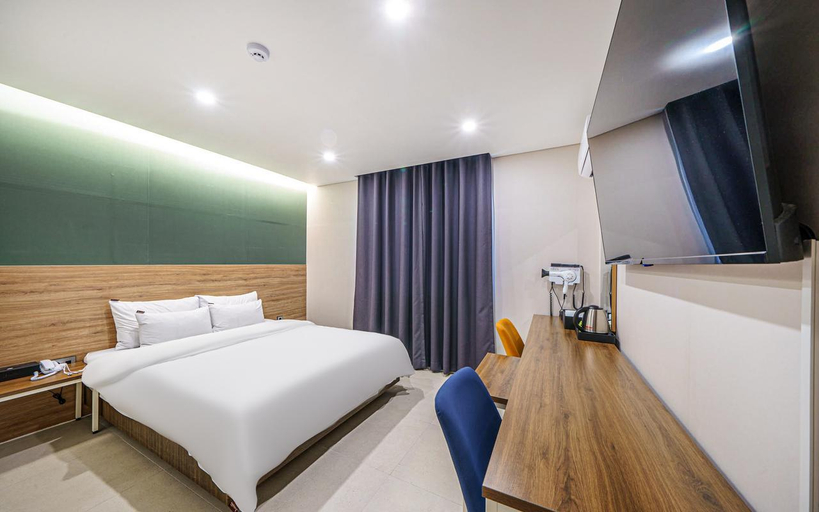 Bedroom 2, Jeonju J-Brown Hotel, Jeonju