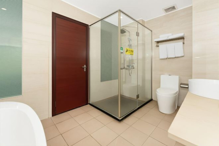 Bathroom 4, Yuelaite Junyi Hotel, Sanya
