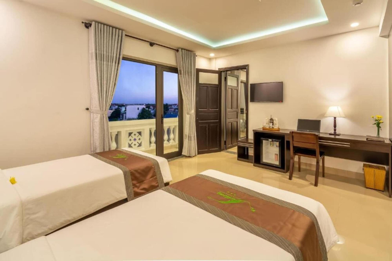 Bedroom 2, Hotel Front Beach, Da Nang