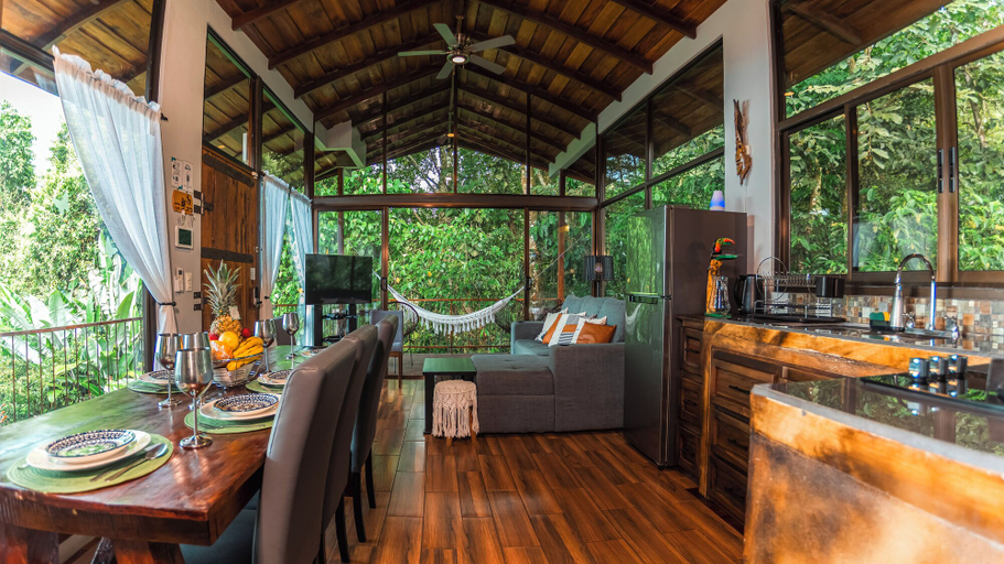 Food & Drinks 4, Cabañas Caeli Rainforest Glass Cabin El Congo La Fortuna, San Ramón