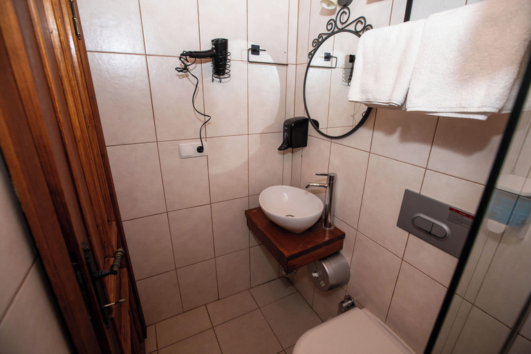 Bathroom 5, Sirince Klaseas Hotel & Restaurant, Selçuk