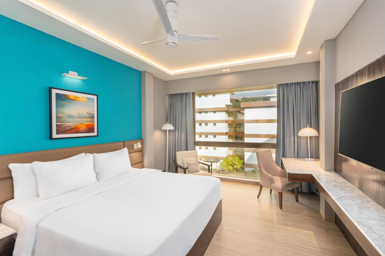 Bedroom 3, Radisson Resort Goa Baga, North Goa