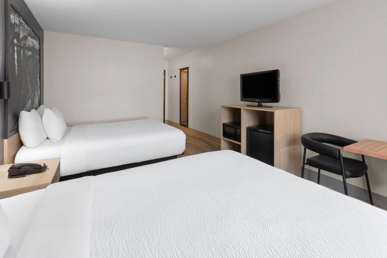 Bedroom 4, Super 8 by Wyndham Quebec City, Communauté-Urbaine-de-Québec