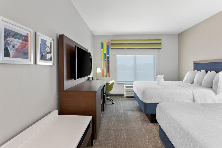 Bedroom 3, Hampton Inn by Hilton Huntley Chicago, Kane