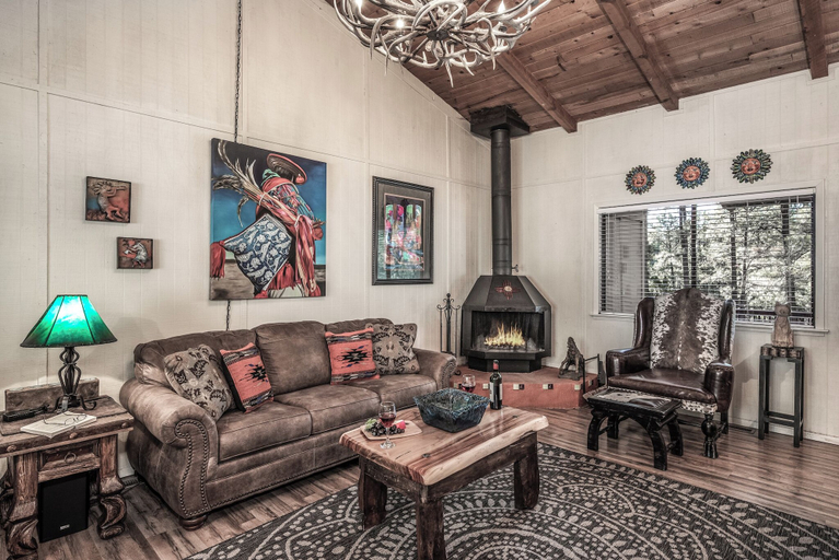 Others 5, A Climbing Cub by Ruidoso Vacation Rentals, Lincoln