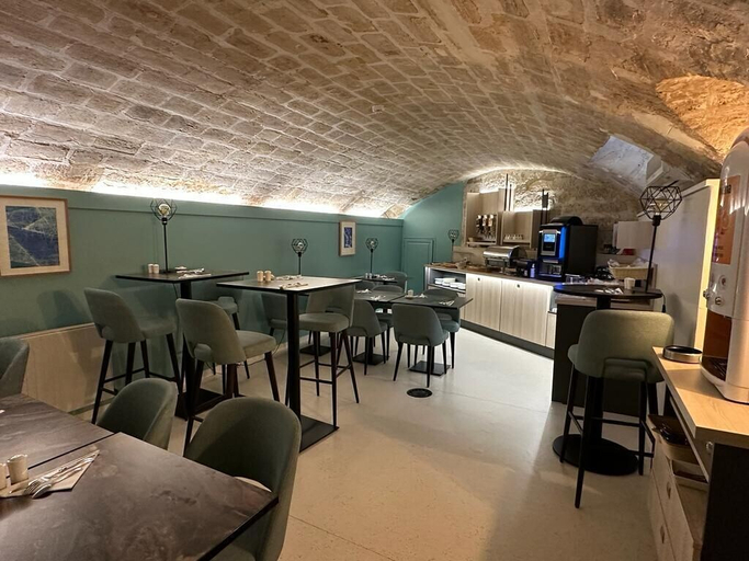 Food & Drinks 5, Hotel France Albion, Paris