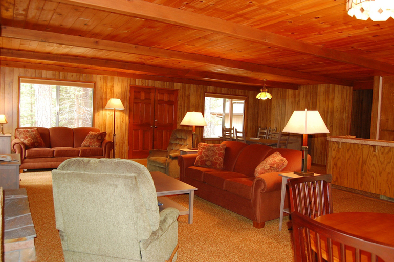 Others 4, Mountain Retreat, Mariposa