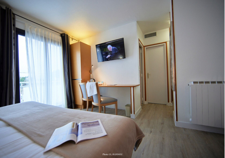Bedroom 2, Le Gavrinis, Morbihan