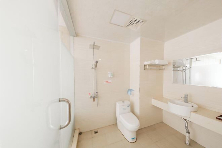 Bathroom 3, Yumei Inn, Zhangzhou