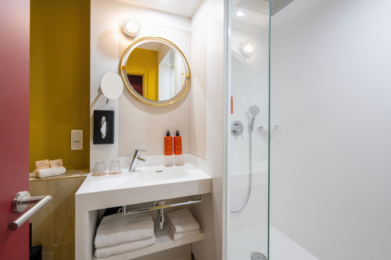 Bathroom 4, Hotel Maison Louise Lille Centre - Handwritten Collection, Nord