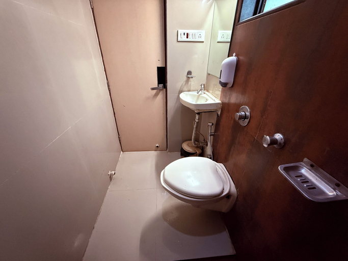 Bathroom 4, Hotel Alka Residency, Thane
