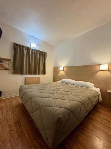 Bedroom 4, Premiere Classe Rennes Sud Est, Ille-et-Vilaine