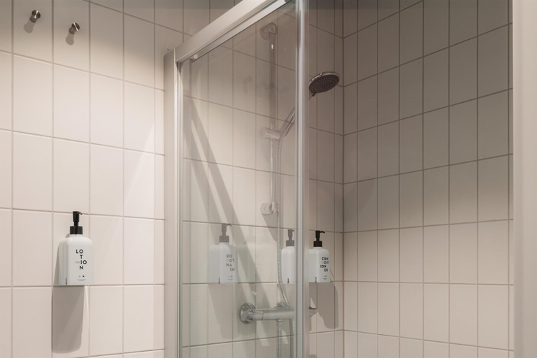 Bathroom 4, Scandic Stavanger Airport, Sola