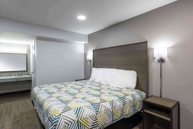 Bedroom 4, Motel 6 Hickory, NC, Catawba