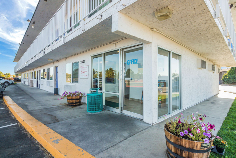 Exterior & Views 2, Motel 6 Moses Lake, WA, Grant