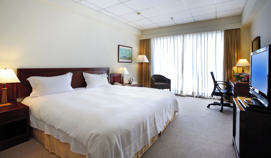Bedroom 3, Metro Hotel - Howard Group, Yulin