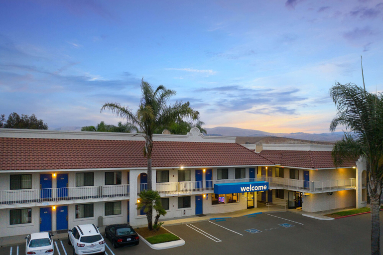 Exterior & Views 2, Motel 6 Santa Maria, CA - North, Santa Barbara