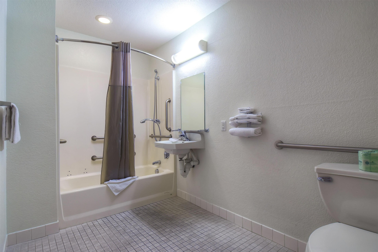 Bathroom 4, Motel 6 Las Vegas, NV - Boulder Highway, Clark