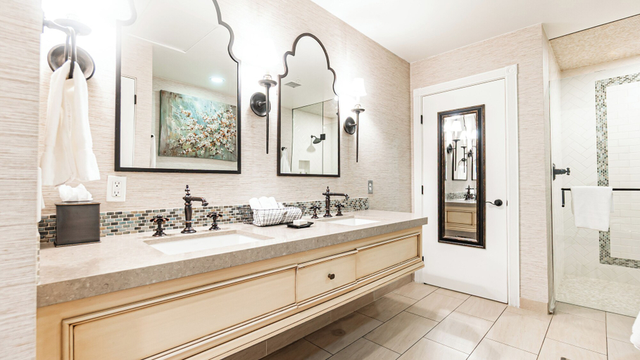 Bathroom 3, The Chateau at Lake La Quinta, Riverside