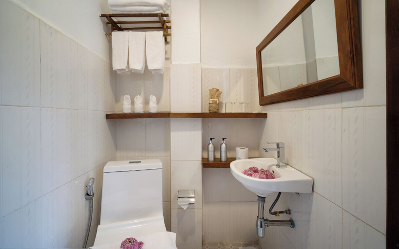 Bathroom 5, The Urban, Siem Reap