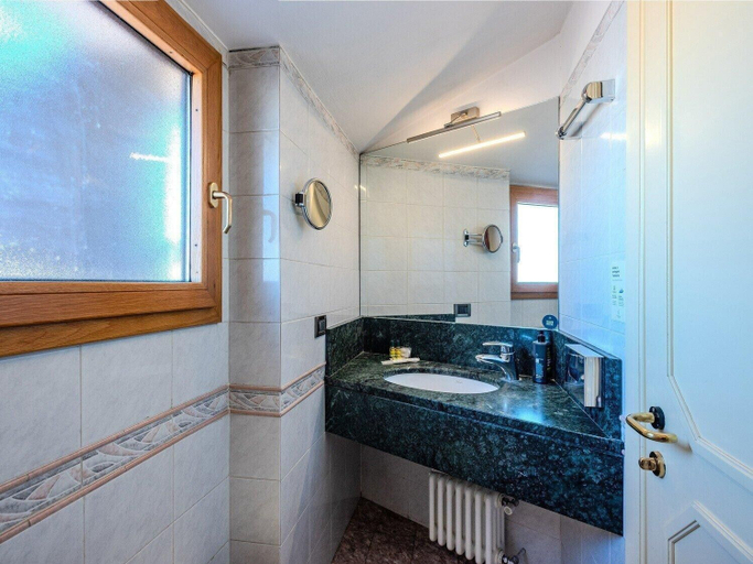 Bathroom 4, B&B Hotel Firenze Pitti Palace al Ponte Vecchio, Florence