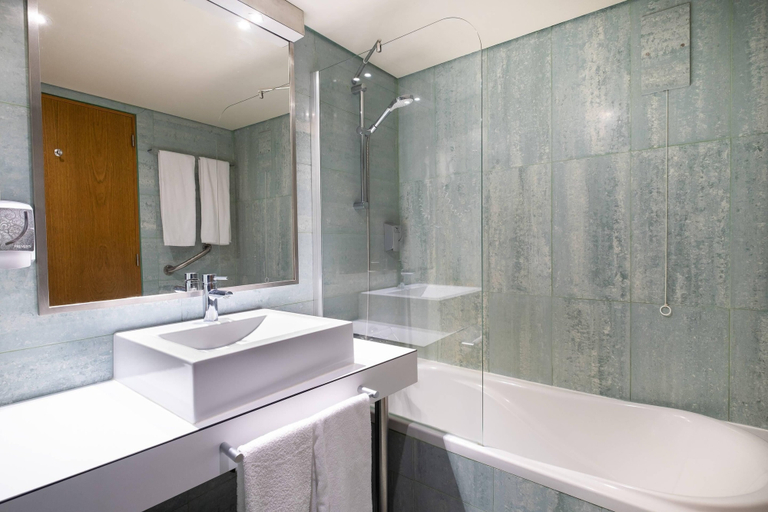 Bathroom 3, The Azoriani Boutique, an Ascend Collection Hotel, Ponta Delgada