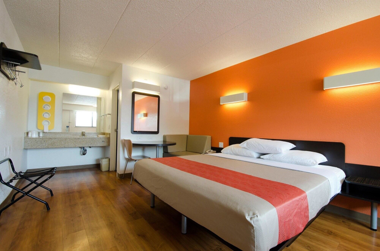 Bedroom 3, Motel 6 Gaithersburg, DC - Washington, Montgomery