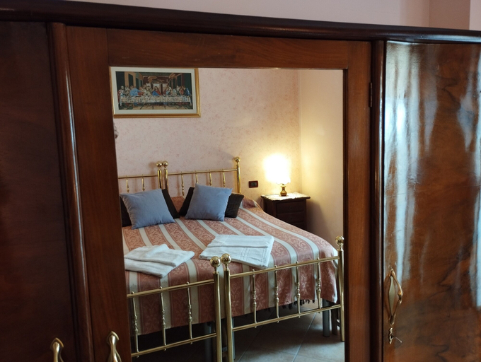 Bedroom 4, B&B La Fonte, L'Aquila