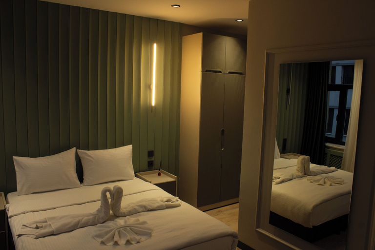 Bedroom 3, Genoa Port Hotel, Beyoğlu