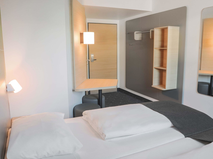 Bedroom 4, B&B Hotel Böblingen, Böblingen