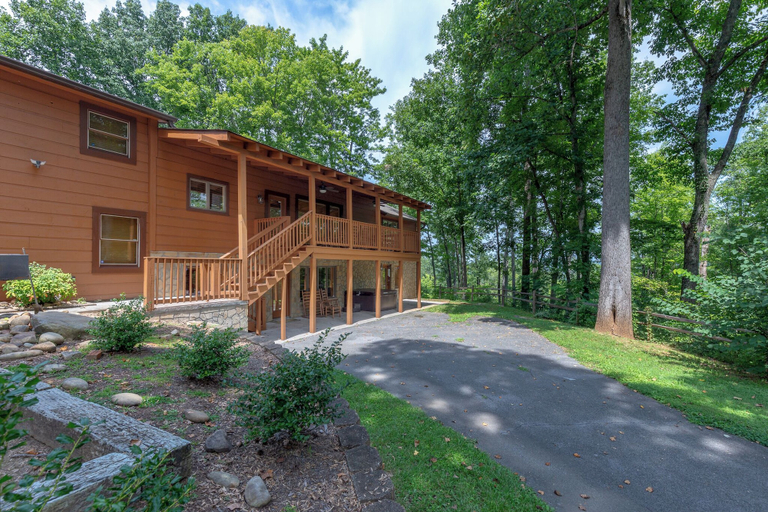 Exterior & Views 2, Parkside Lodge by Jackson Mountain Rentals, Sevier