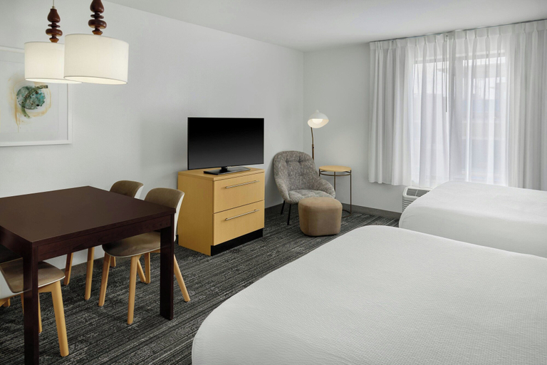 Bedroom 3, TownePlace Suites Lawrence Downtown, Douglas