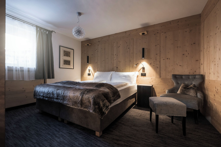 Bedroom 4, Alpstay - Chalet Hotel Hartmann - Adults Only, Bolzano