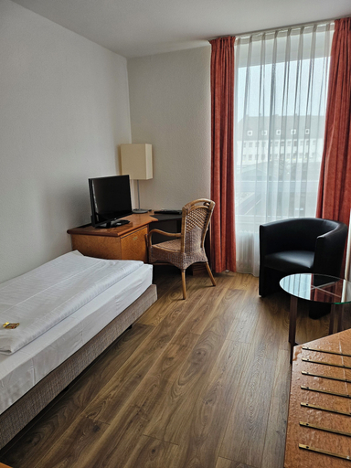 Bedroom 4, Concorde Hotel Siegen, Siegen-Wittgenstein