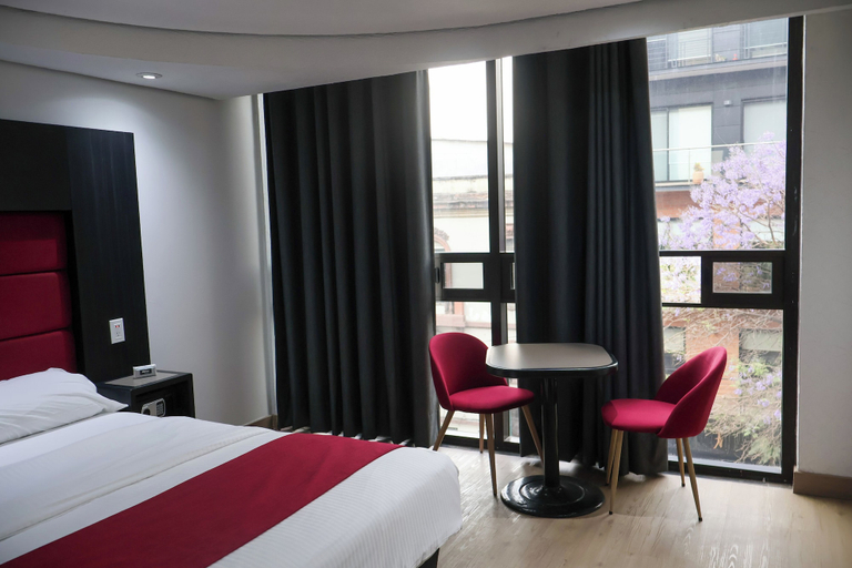 Bedroom 3, Hotel Embassy, Mexico City