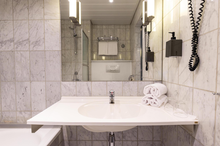 Bathroom 4, Scandic Victoria Floro, Flora